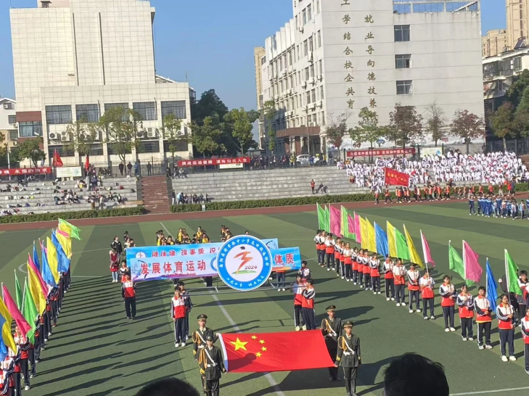 篮球封闭训练中的体能提升方案_1